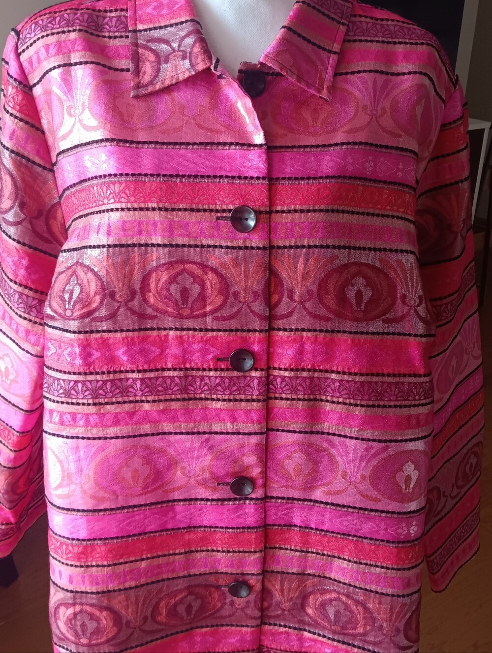 Maggie Barnes Pink Print Collar Button Down Blouse 1× - Picture 2 of 5